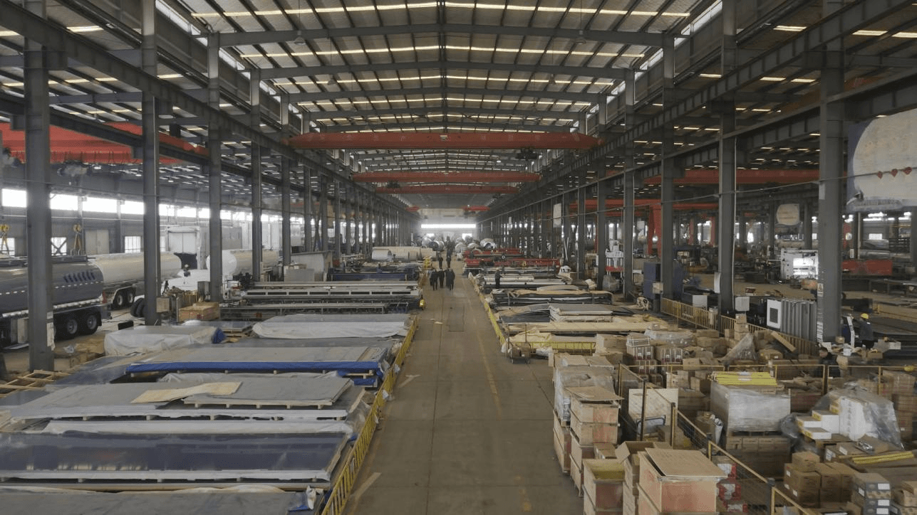 Trailer manufacturing workshop shown on the ORNN company website